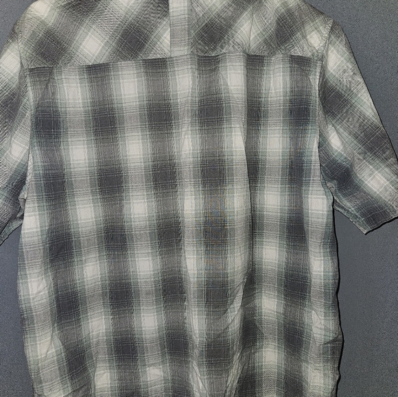 Horny Toad Mens Short Sleeve Button Up Shirt Size M - Picture 6 of 14